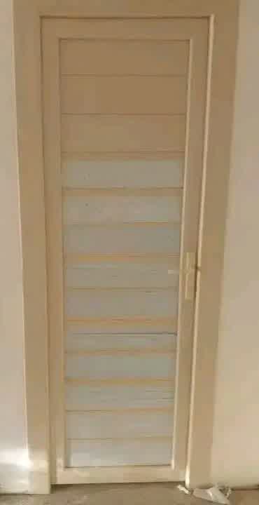 باب حمام مفصلي