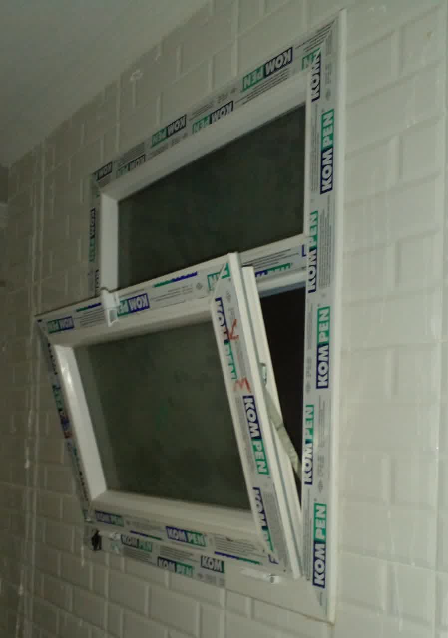 شباك قلاب قطاع كومبن يو بي في سي