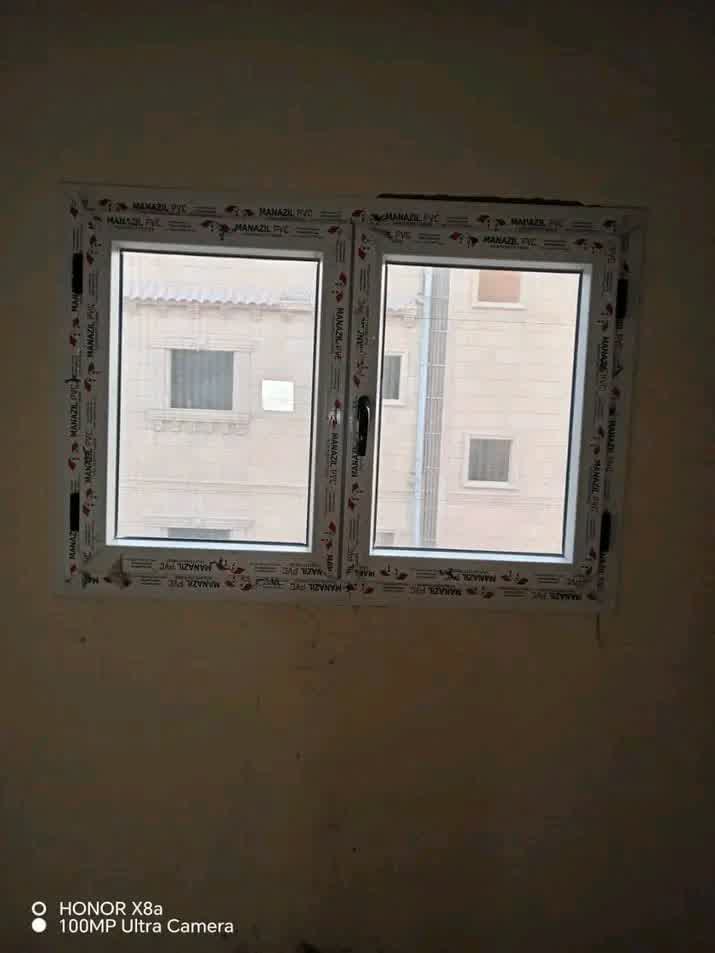 شباك مفصلي قطاع منازل يو بي في سي