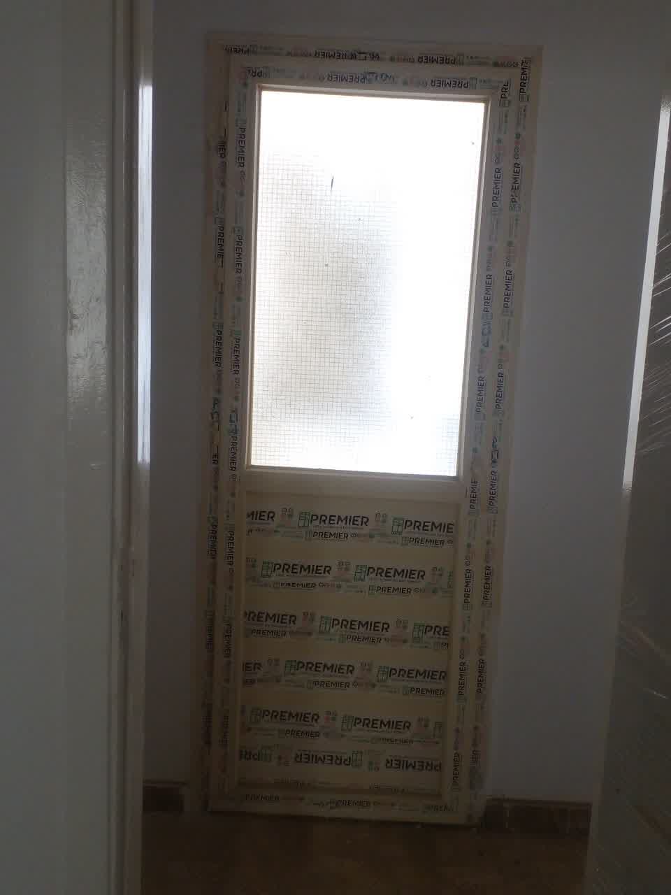 باب يو بي في سي مفصلي قطاع بريميير